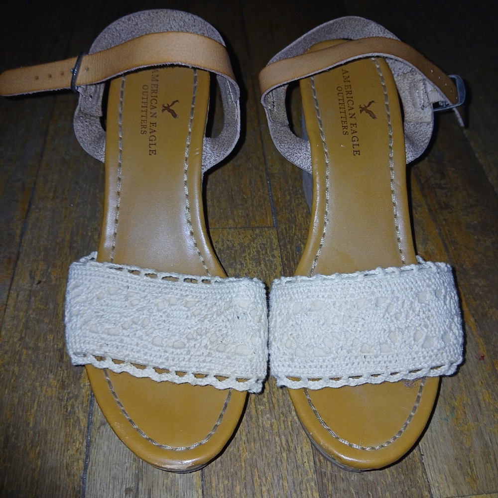 Women's American Eagle Crochet Cork Wedge Sandals Size 9